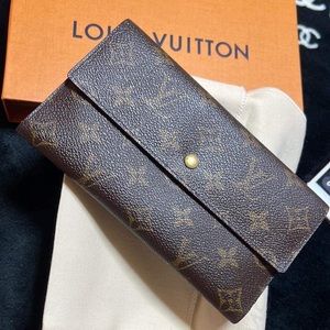 SOLD‼️Preloved LV Monogram Long Wallet